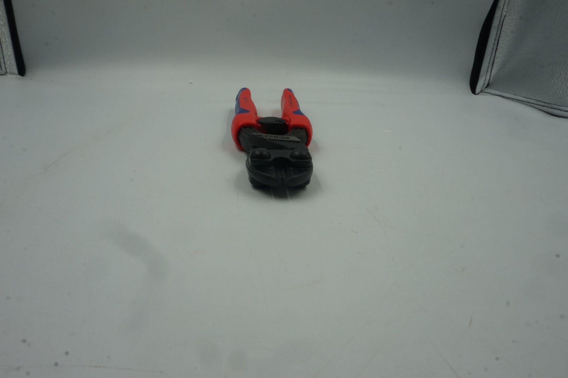 Knipex 200mm/8" compact bolt cutter 71 12 200