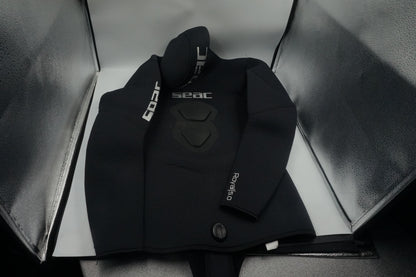3.5mm SEAC neoprene hooded wetsuit size M