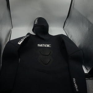 3.5mm SEAC neoprene hooded wetsuit size M