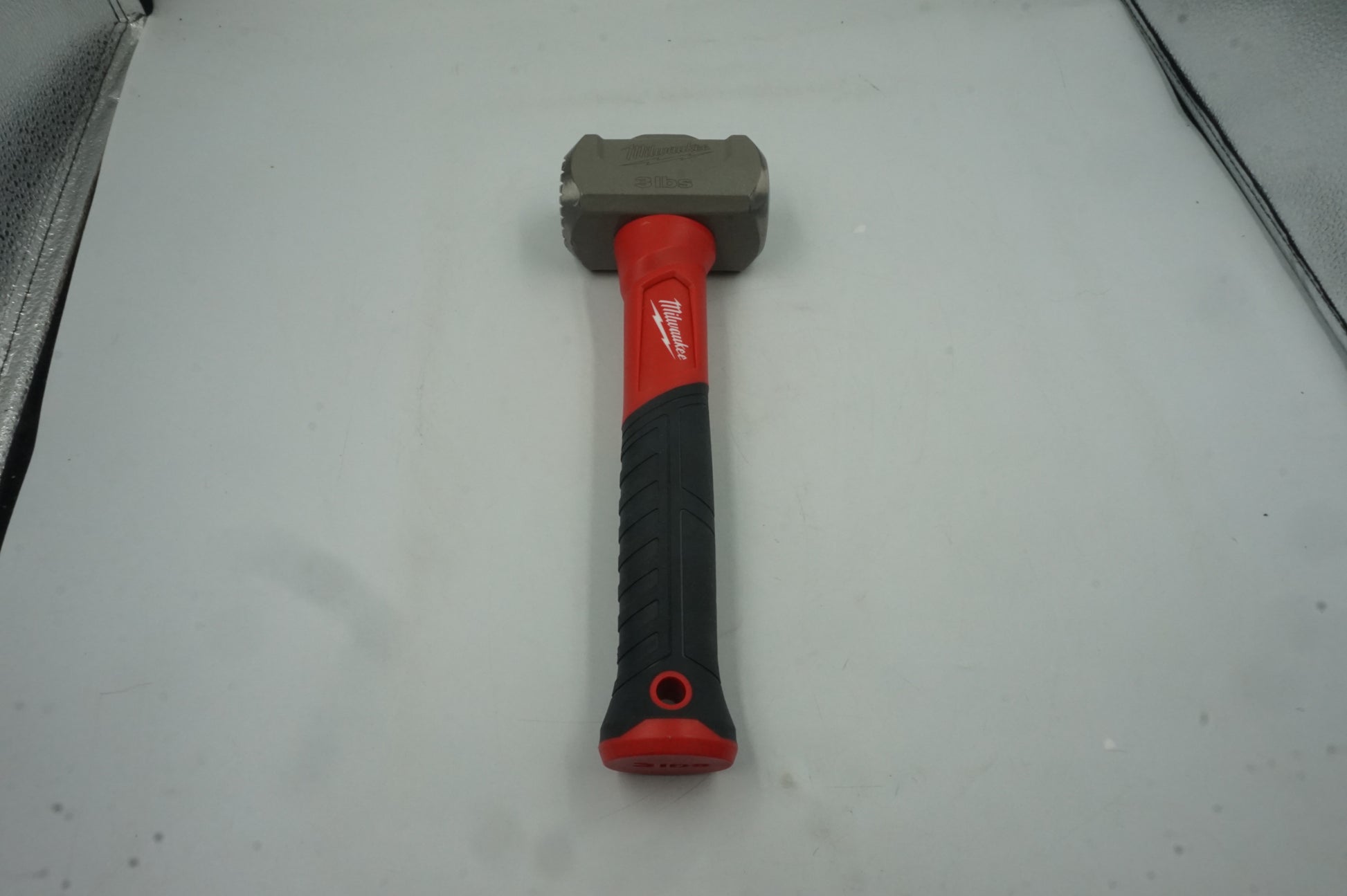 Milwaukee 3Ib fiberglass club drilling hammer 48-22-9310