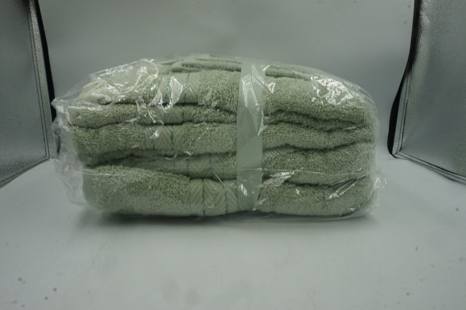 azzoro 10 piece Egyptian towel bale