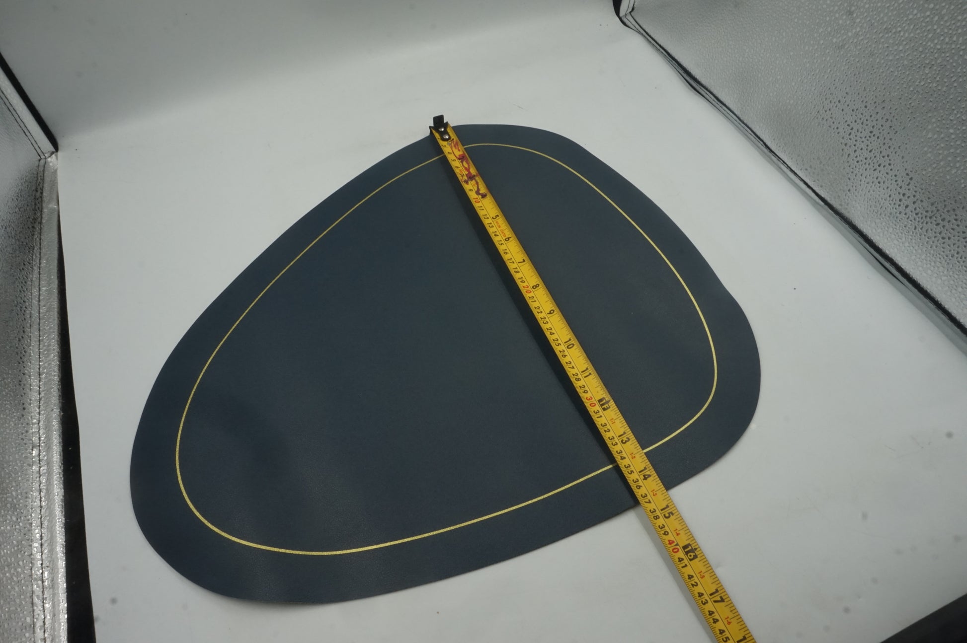 set of 6 blue and green leather placemats 44X37cm and coasters 13.5X11.5CM