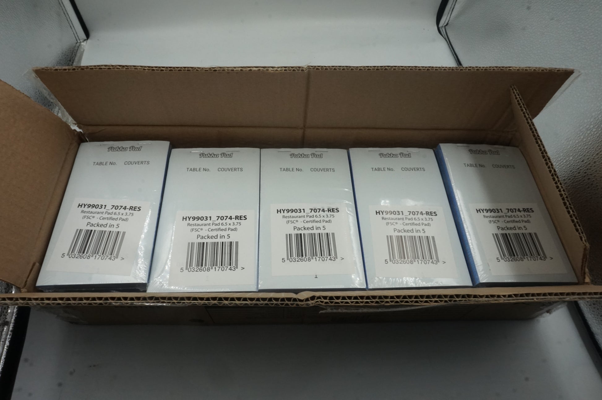 Job lot of 10 Pukka pad pack of 5 restaurant pads HY99031_7074-RES