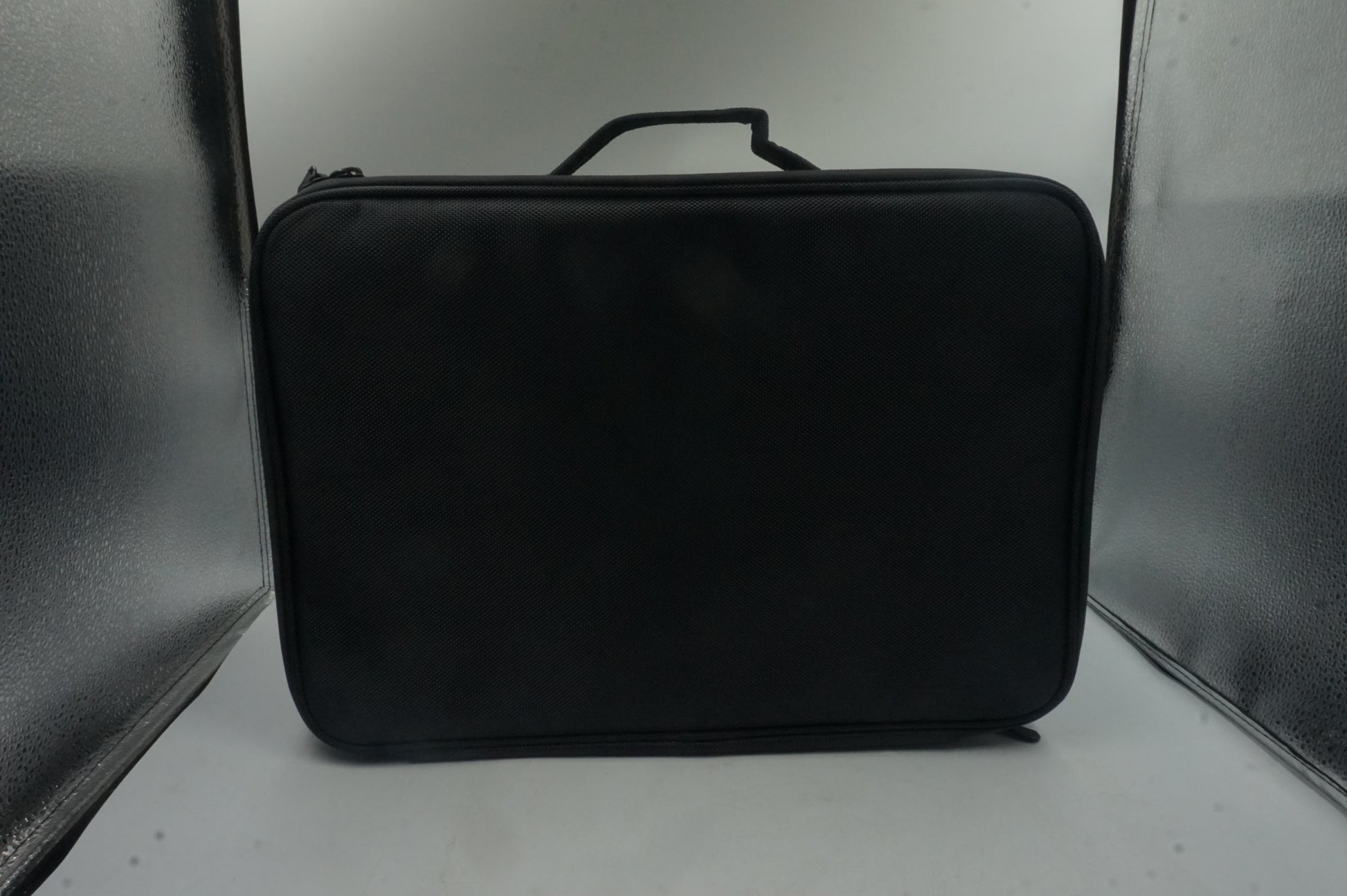 unbranded adjustable travel makeup case bag size L