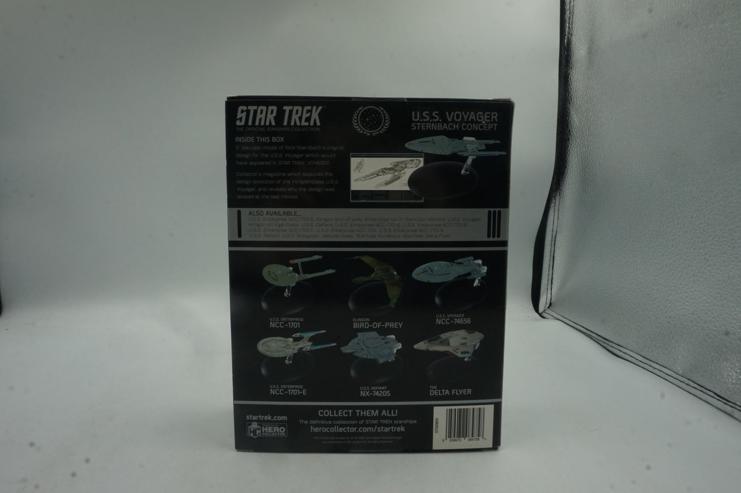 Eaglemoss 5" die-cast Star trek starships collections U.S.S voyager sternbach concept model