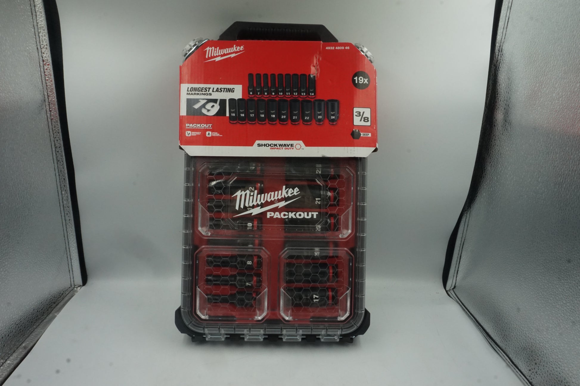 Set of 19 Milwaukee deep 3/8" shockwave impact duty socket set 6-24mm 4932480946