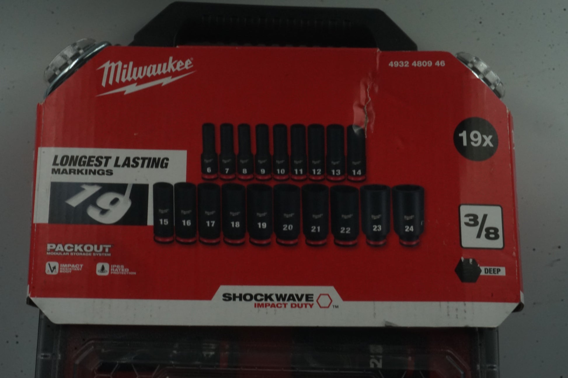 Set of 19 Milwaukee deep 3/8" shockwave impact duty socket set 6-24mm 4932480946