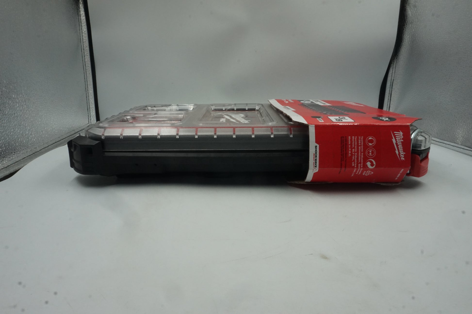 Set of 19 Milwaukee deep 3/8" shockwave impact duty socket set 6-24mm 4932480946