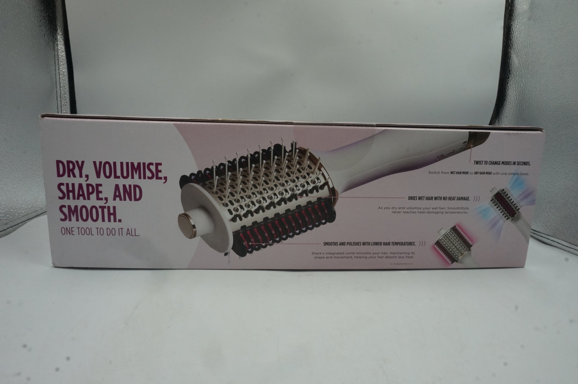 Shark smoothstyle heated brush and smoothing comb