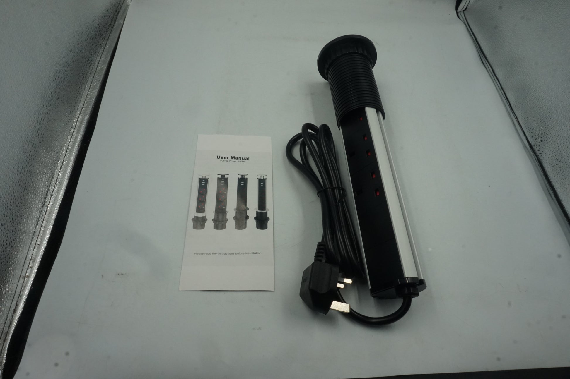 pull up power socket with 3 plugs, 2 USB ports and 1 USB-C port