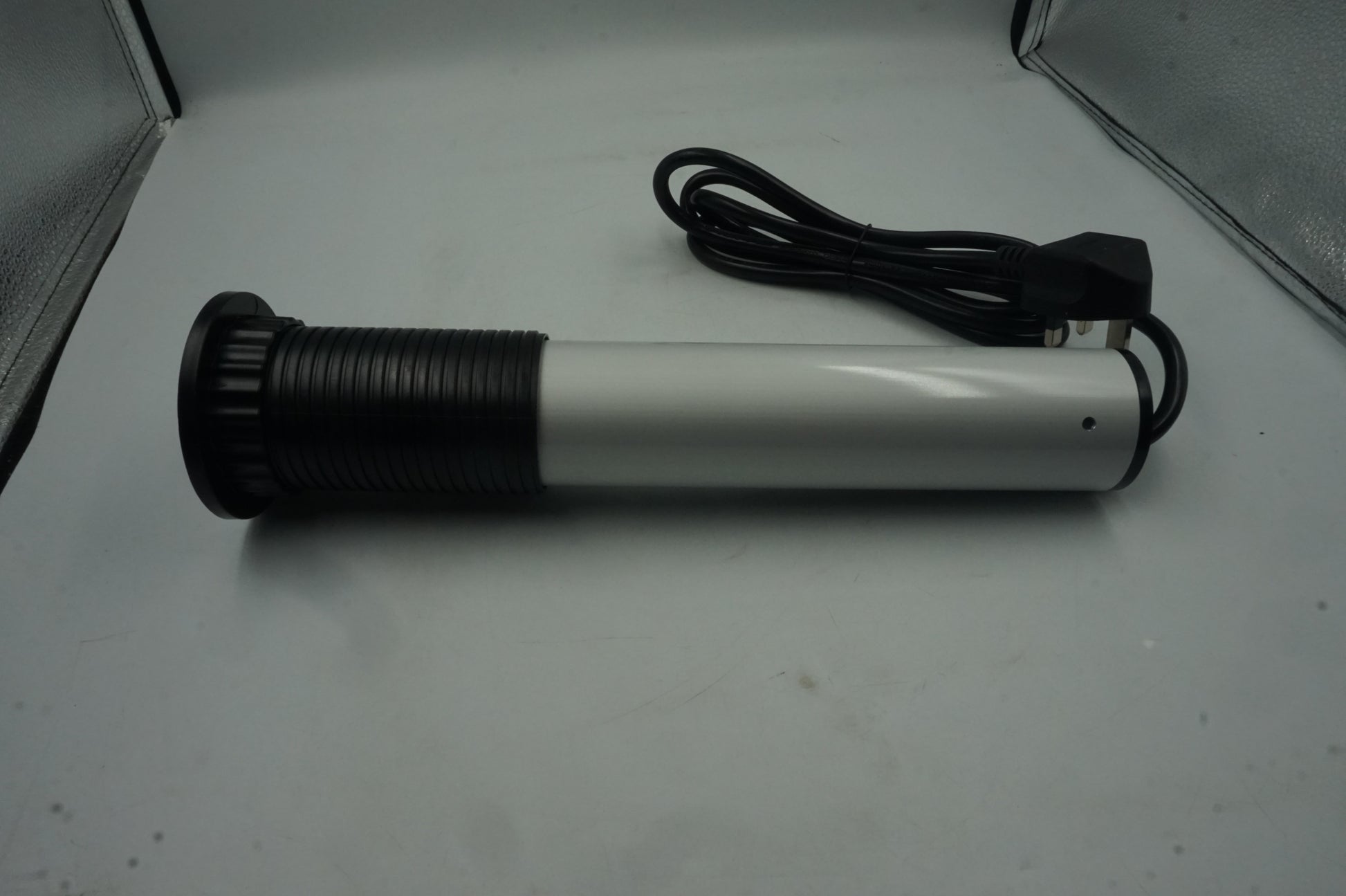 pull up power socket with 3 plugs, 2 USB ports and 1 USB-C port