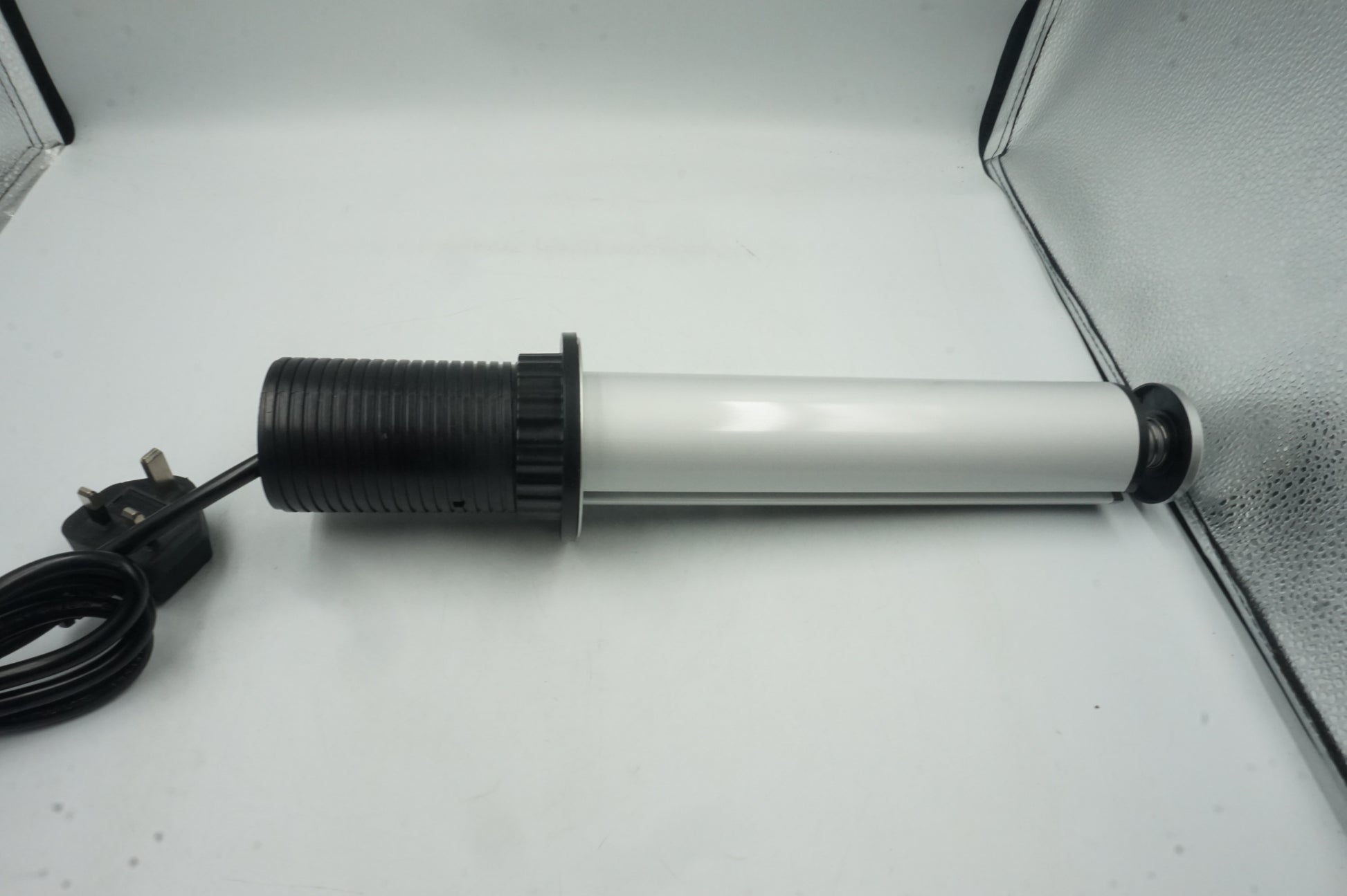 pull up power socket with 3 plugs, 2 USB ports and 1 USB-C port