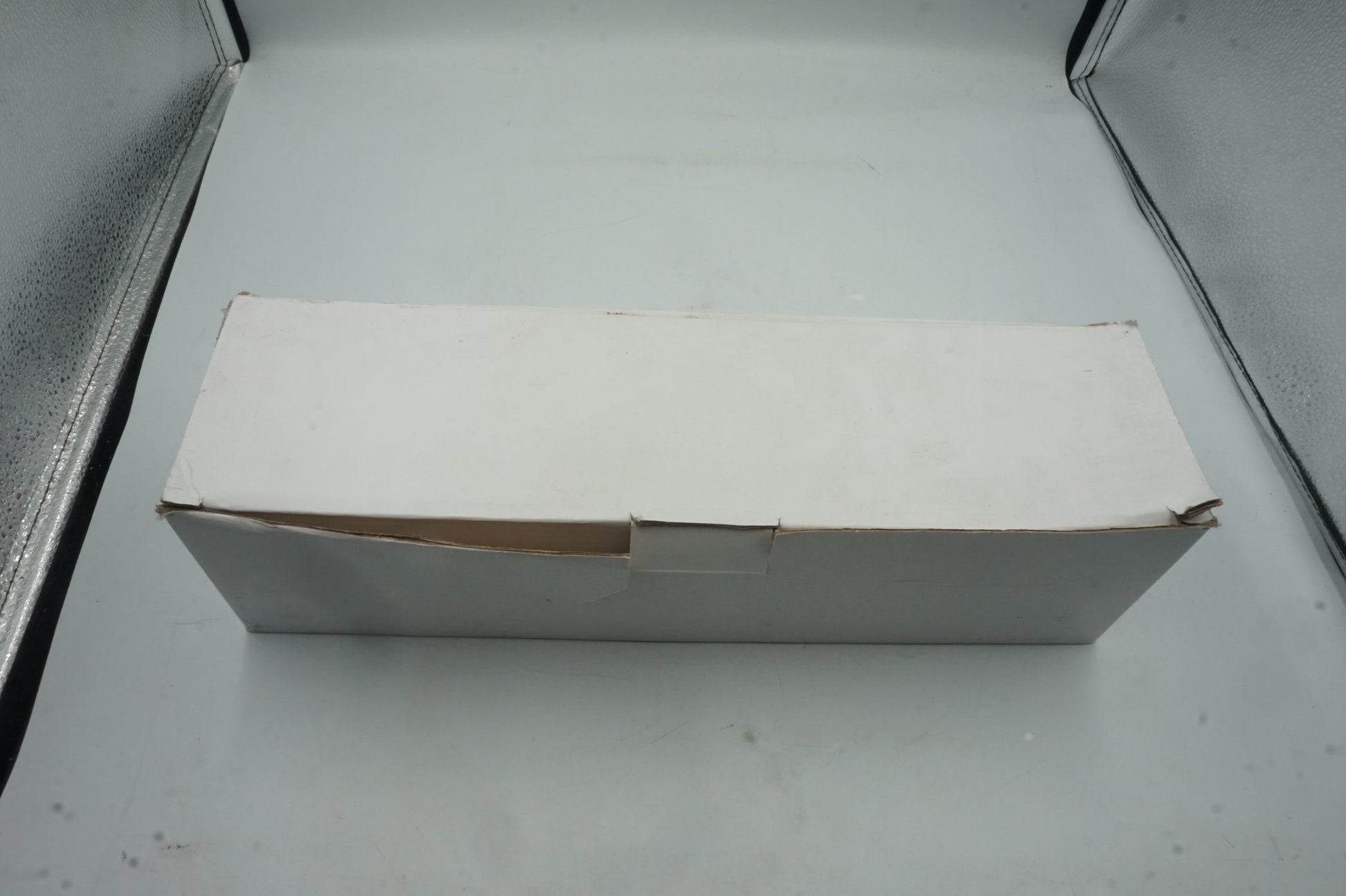 pull up power socket with 3 plugs, 2 USB ports and 1 USB-C port