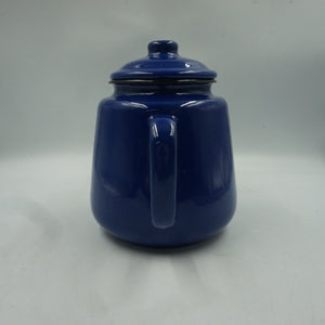 the vintage gourmet enamel teapot with handle and lid