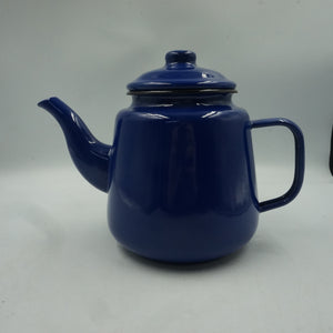 the vintage gourmet enamel teapot with handle and lid