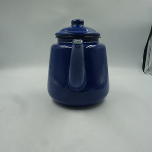 the vintage gourmet enamel teapot with handle and lid
