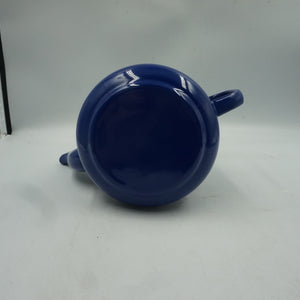 the vintage gourmet enamel teapot with handle and lid