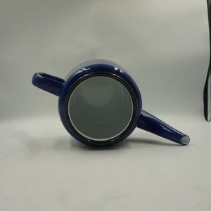 the vintage gourmet enamel teapot with handle and lid