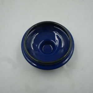 the vintage gourmet enamel teapot with handle and lid