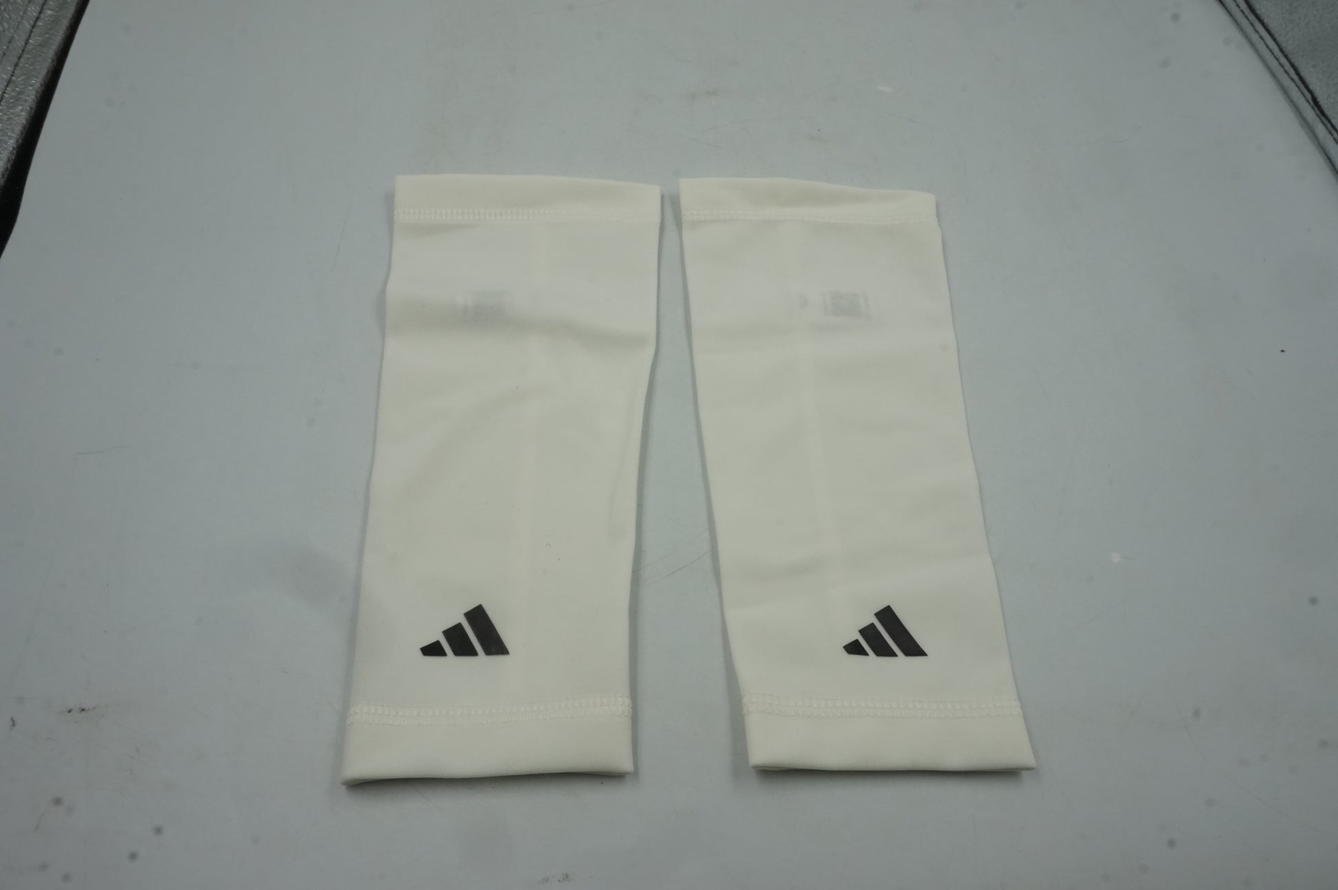 adidas football Tiro league shin guards size L