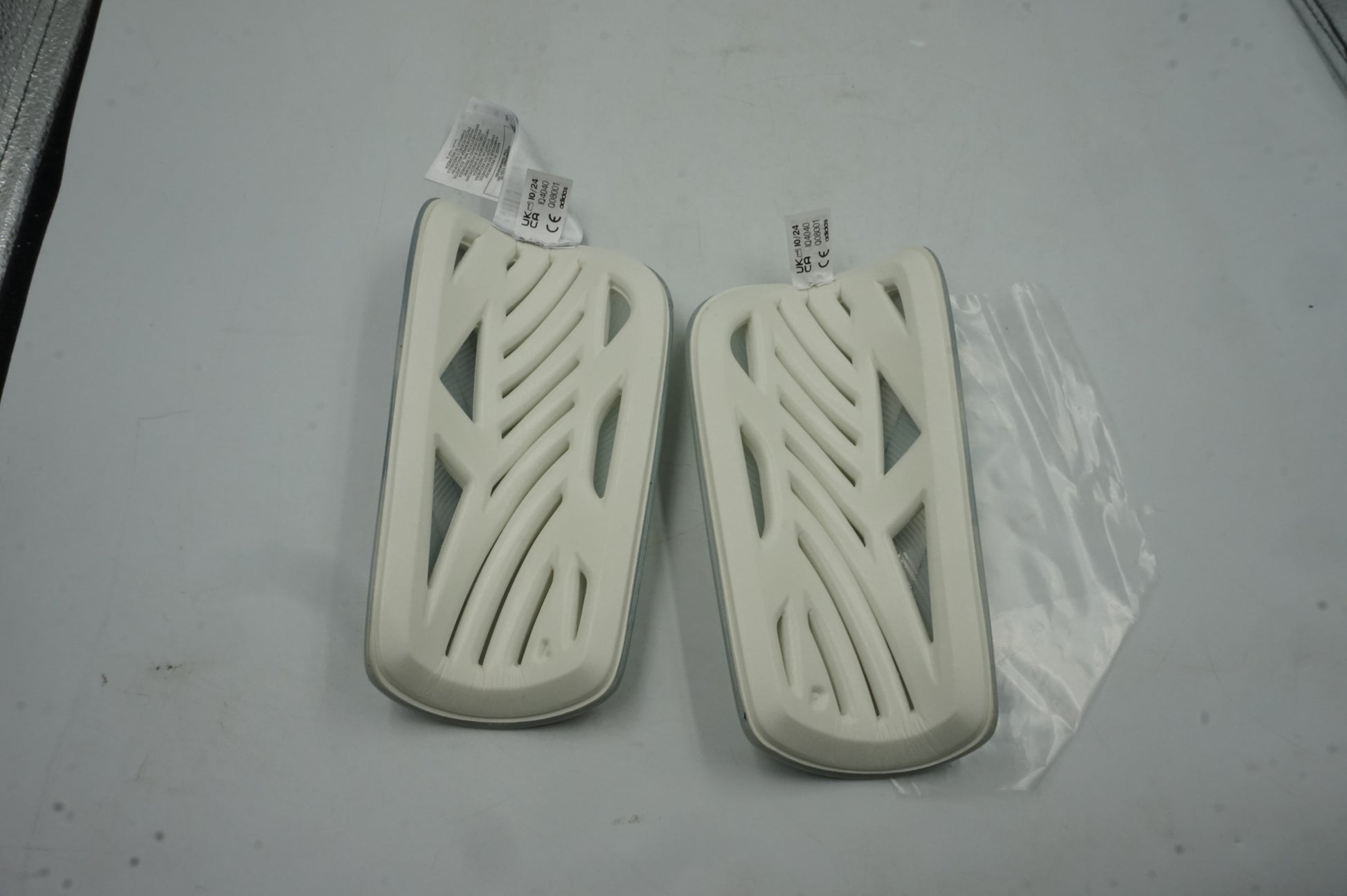 adidas football Tiro league shin guards size L