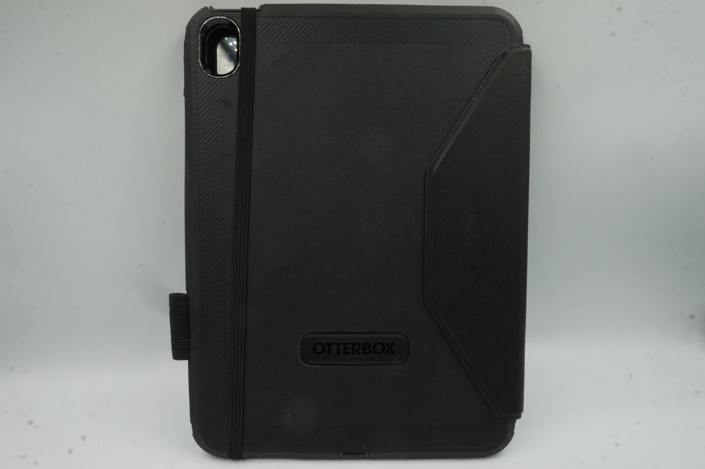 Defender Series iPad A16/10th gen tablet protective case