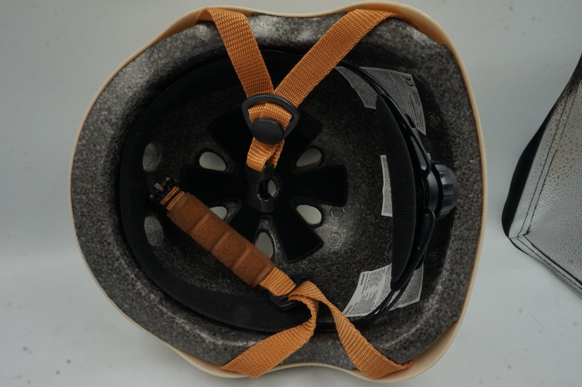 lionelo child's bike helmet