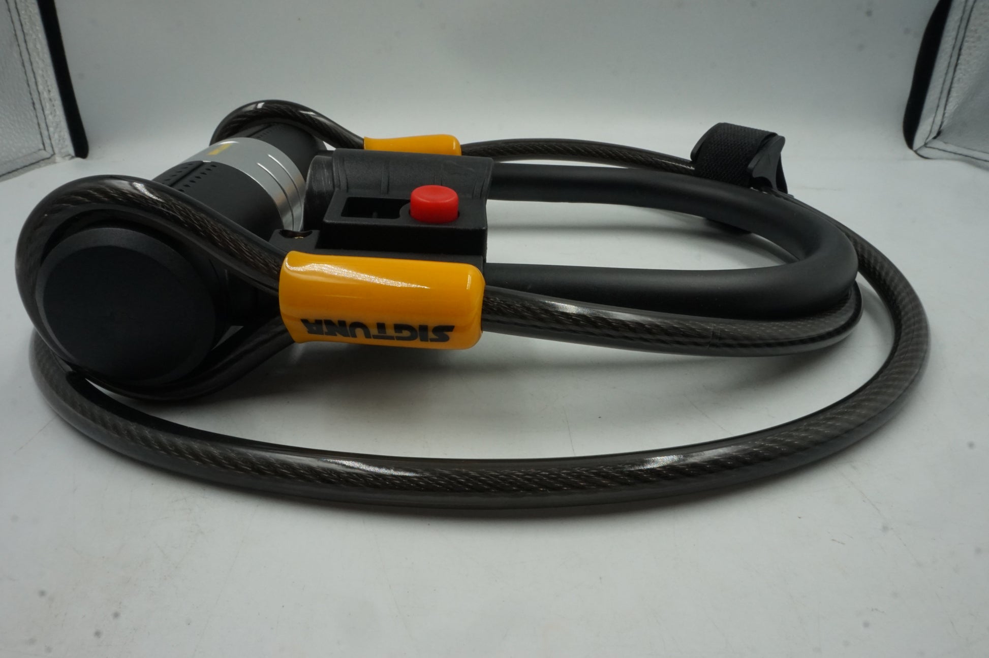 sigtuna heavy duty U-lock bike shackle and mount holder