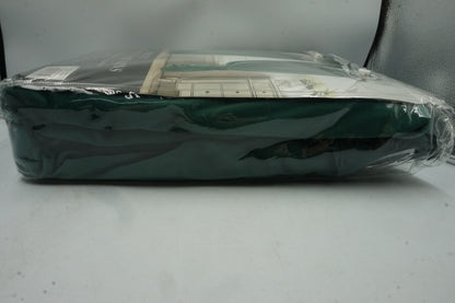 unbranded eyelet emerald velvet window curtains with 2 tie backs 66X54" (168X137CM)