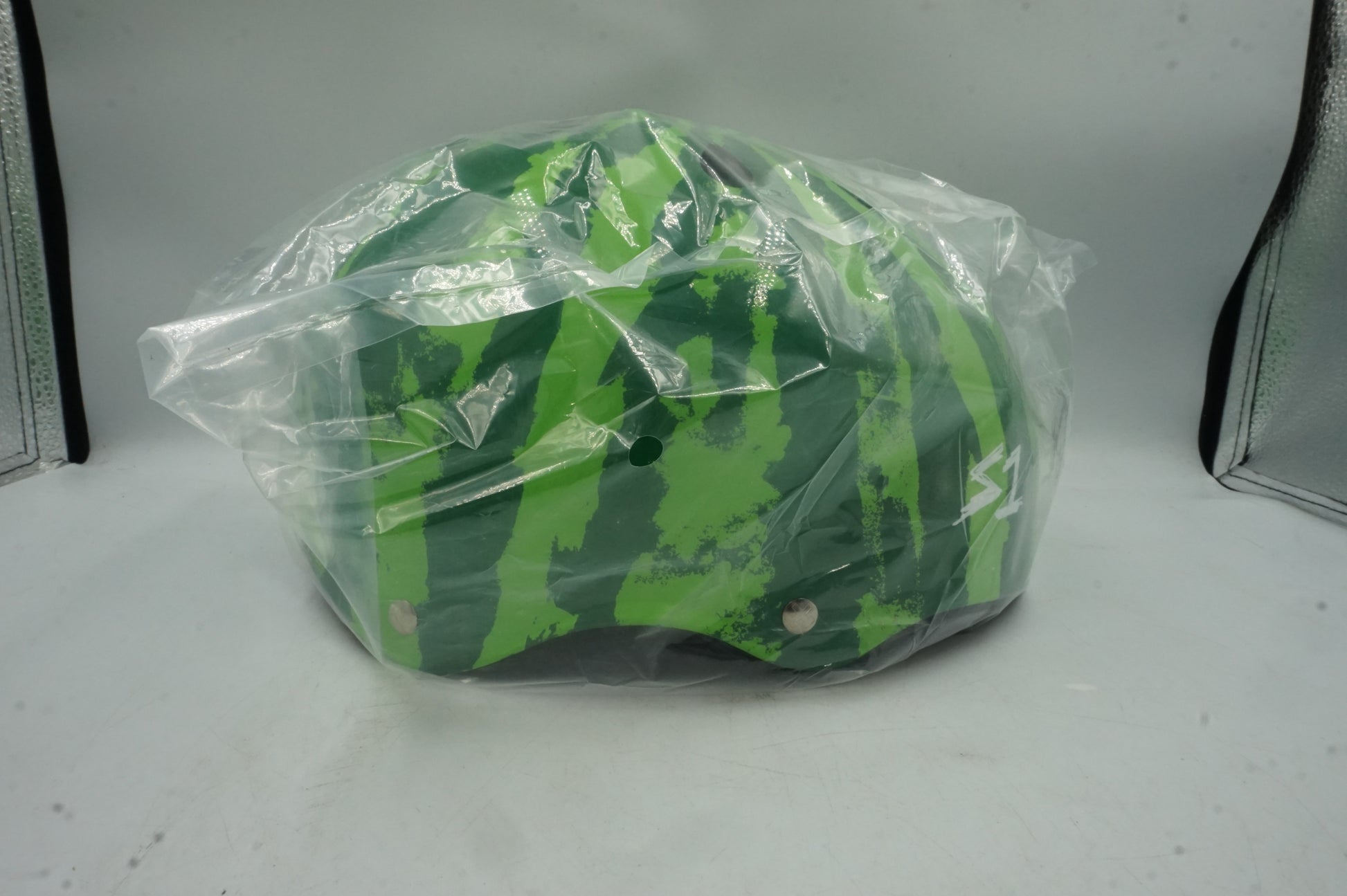 stone helmet co. S1 lifer bike helmet - watermelon size L