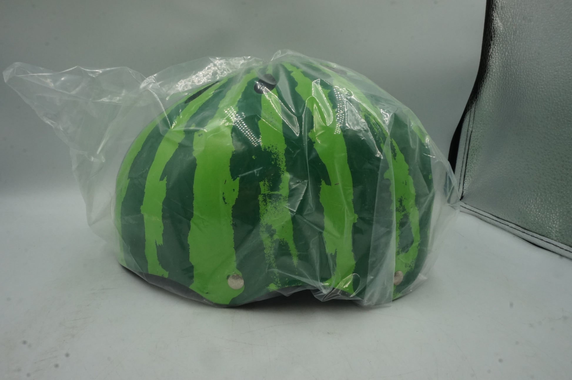 stone helmet co. S1 lifer bike helmet - watermelon size L