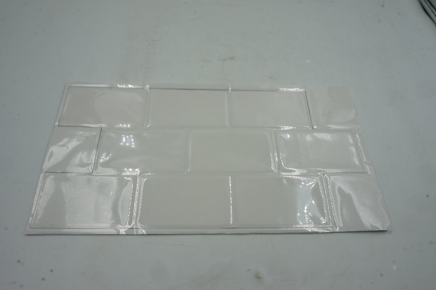 pack of 20 pieces of 30.5X15.4 (12X6") pure white Walplus 3D tile stickers WT3D1803