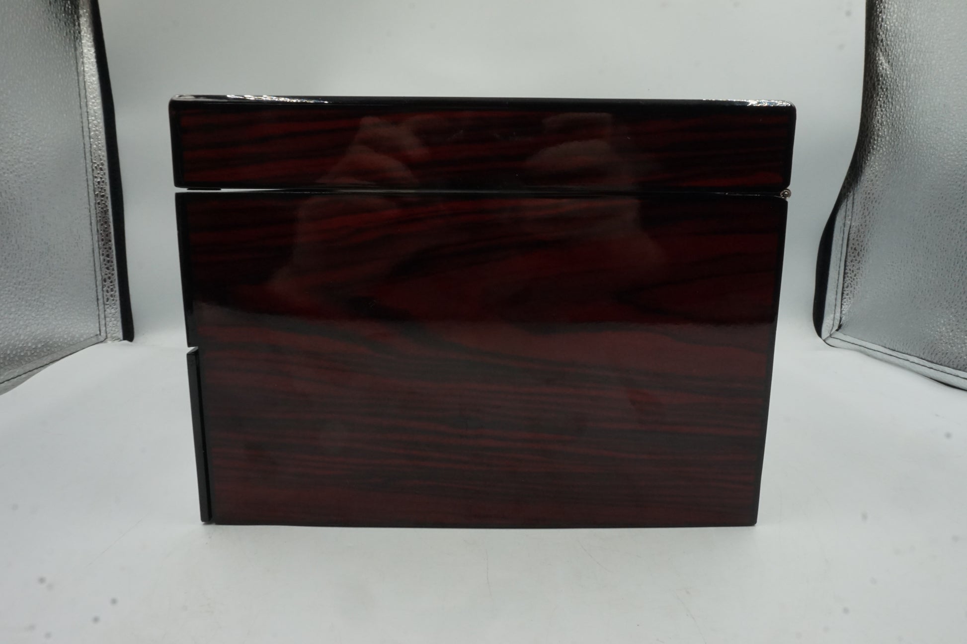 2 layer 20 slot watch case display with glass lid and slot