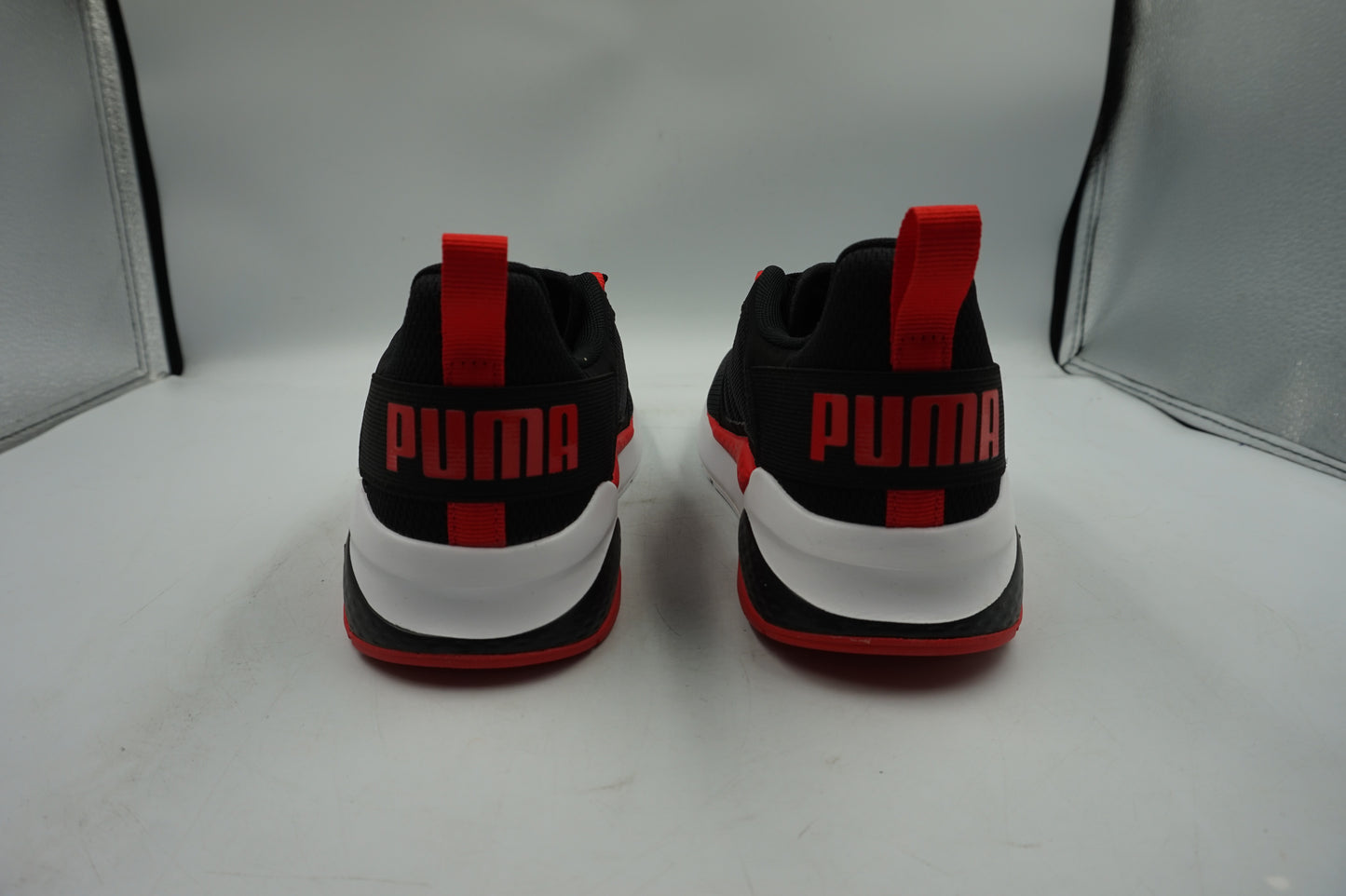 Puma unisex anzarun sneakers size UK 5