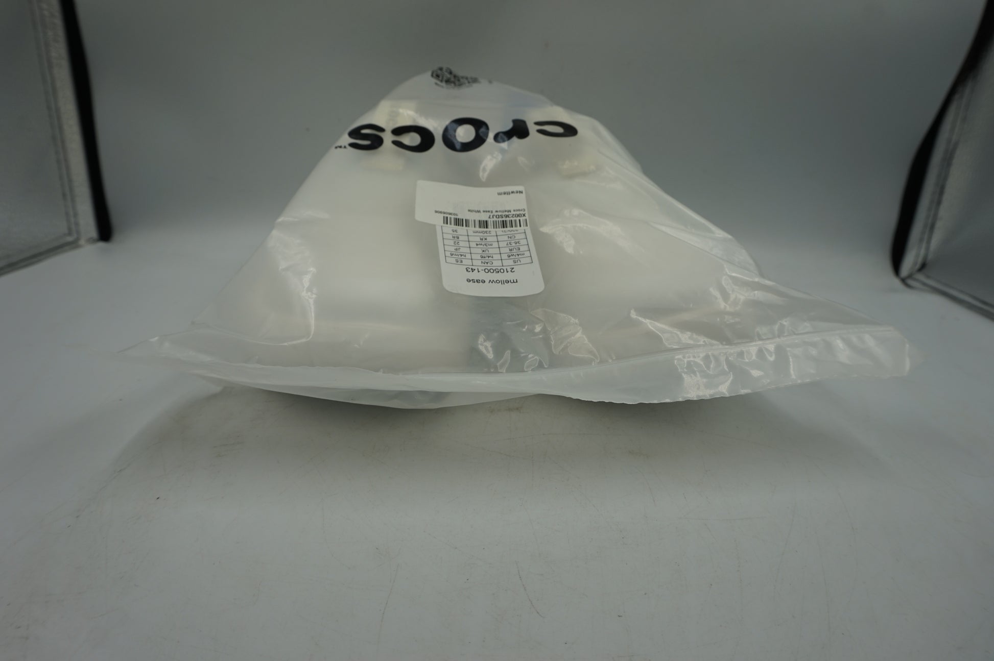 Crocs mellow ease white UK size men's 3/Women's 4