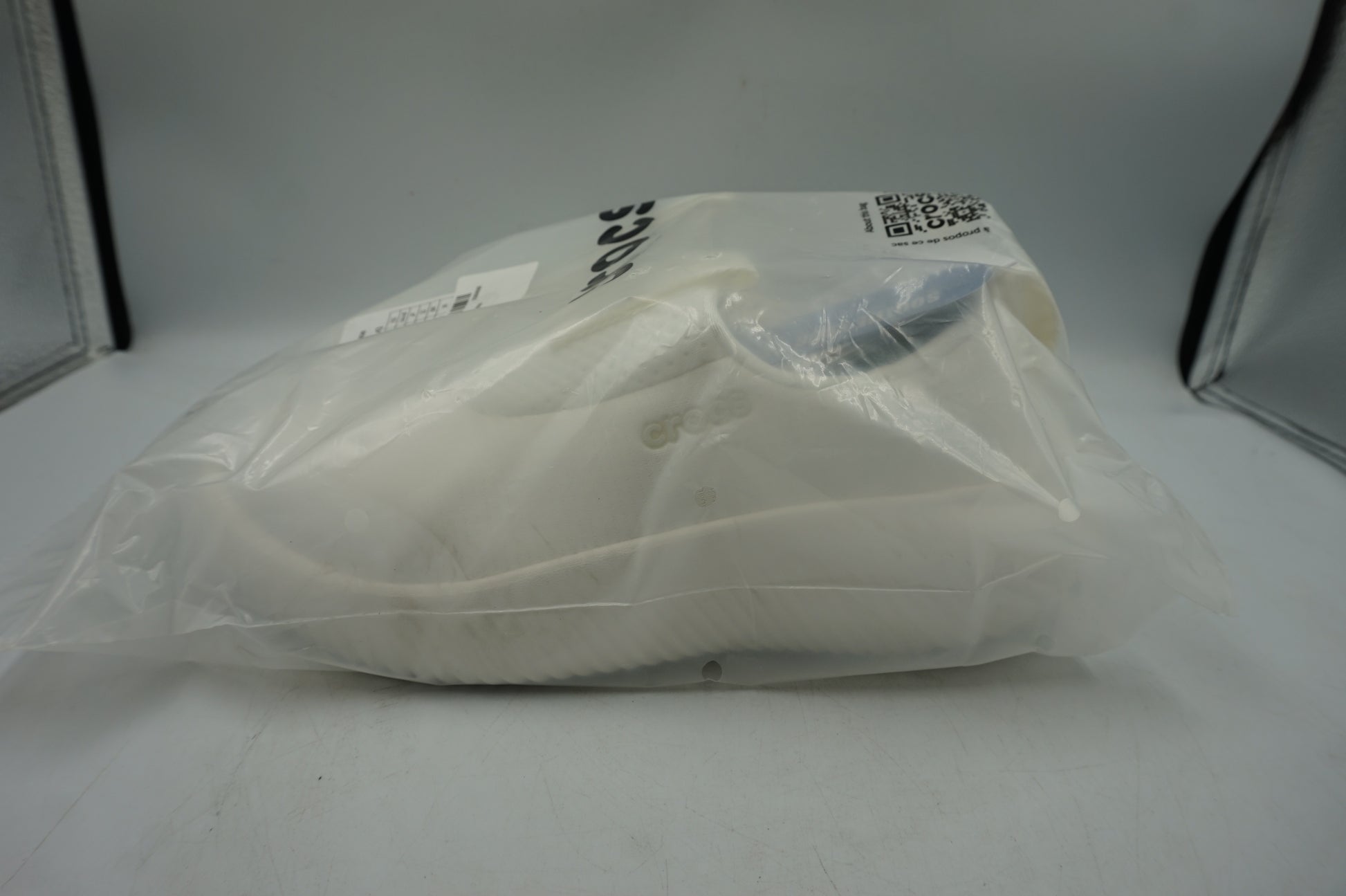 Crocs mellow ease white UK size men's 3/Women's 4