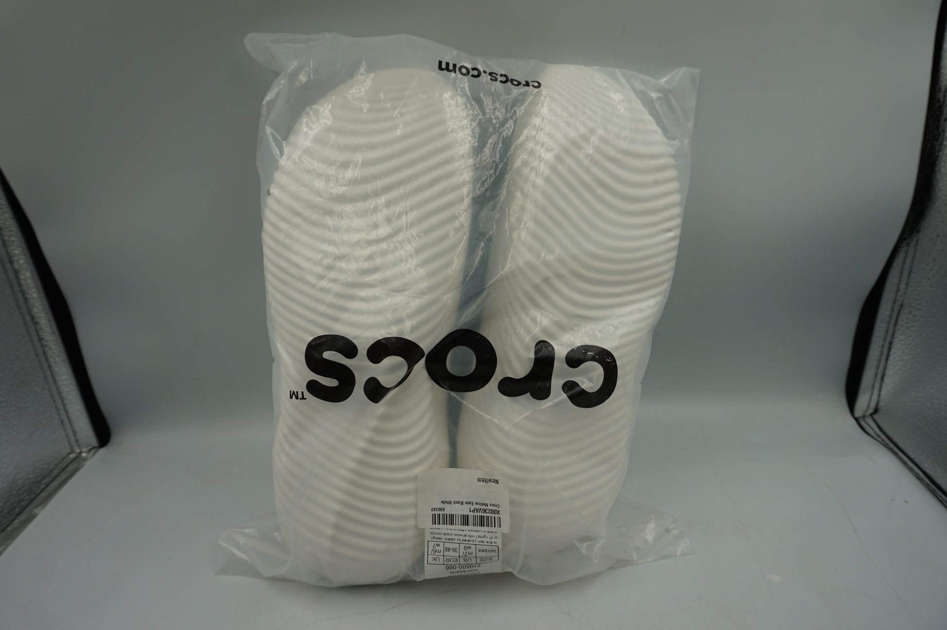 Crocs mellow ease black UK size men's 7/Women's 8