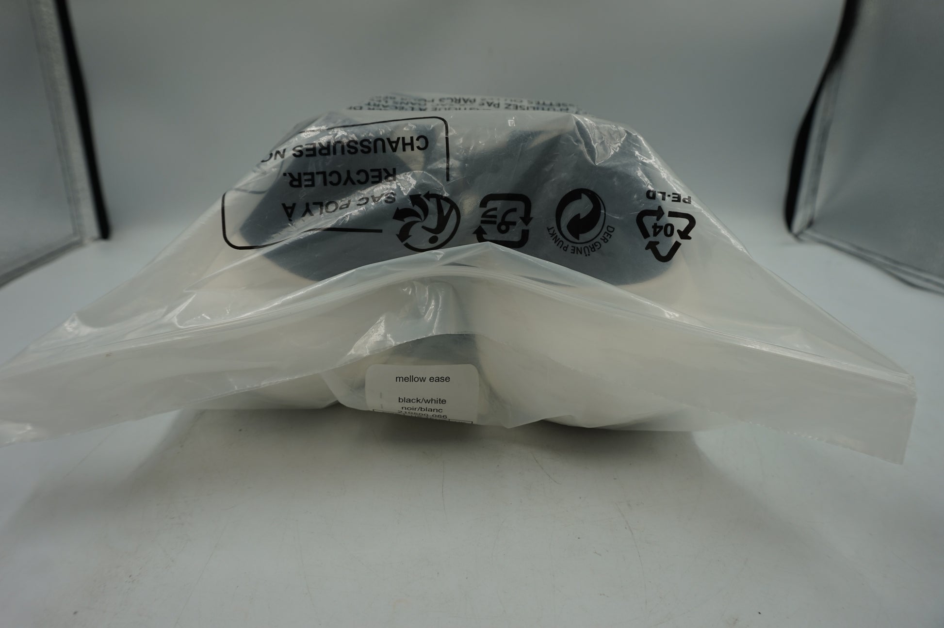 Crocs mellow ease black UK size men's 7/Women's 8