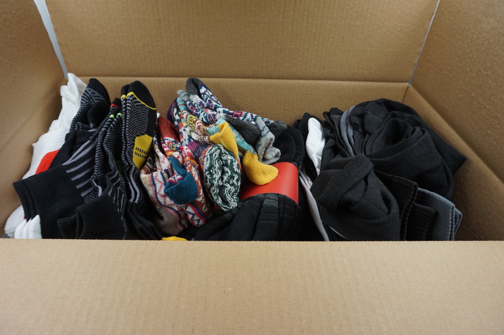 Mixed Job lot of ~96 pairs of various socks and tights