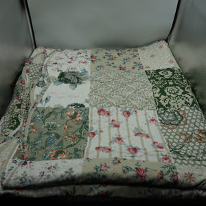 Full set King size floral patchwork quilt and pillows 102