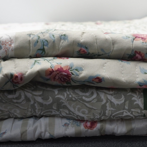 Full set King size floral patchwork quilt and pillows 102