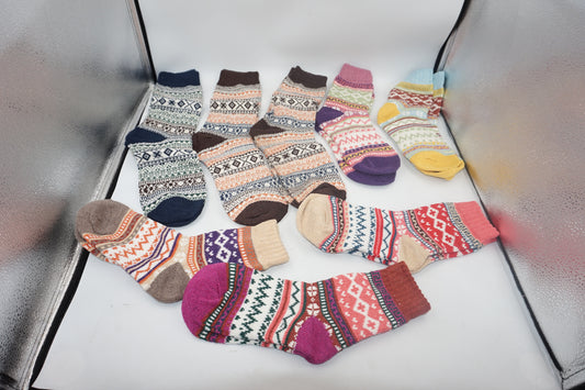 Job lot of ~125 pairs of various socks