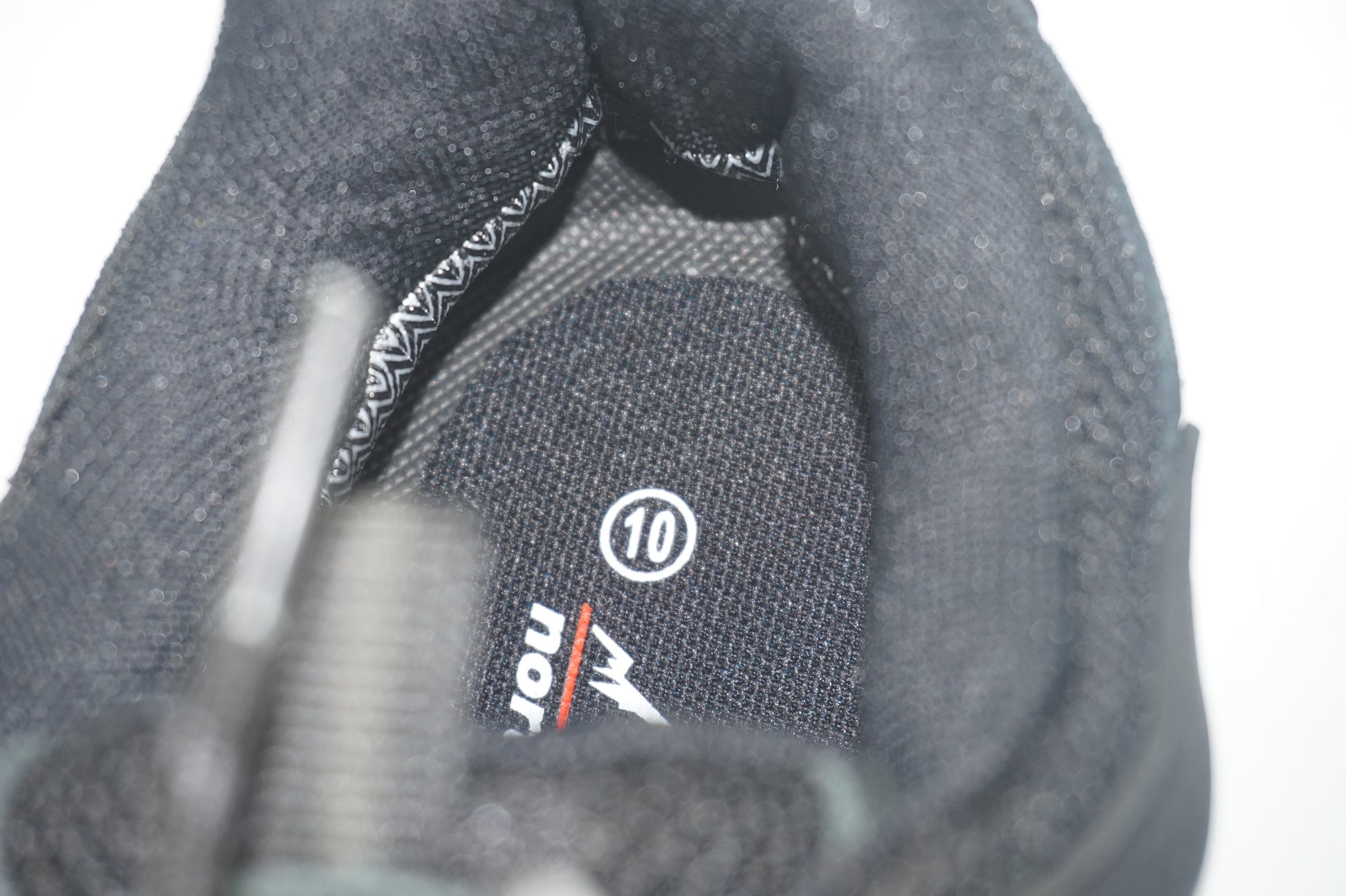 NortiV8 men's waterproof low-cut hiking shoes UK size 10 Quest-1