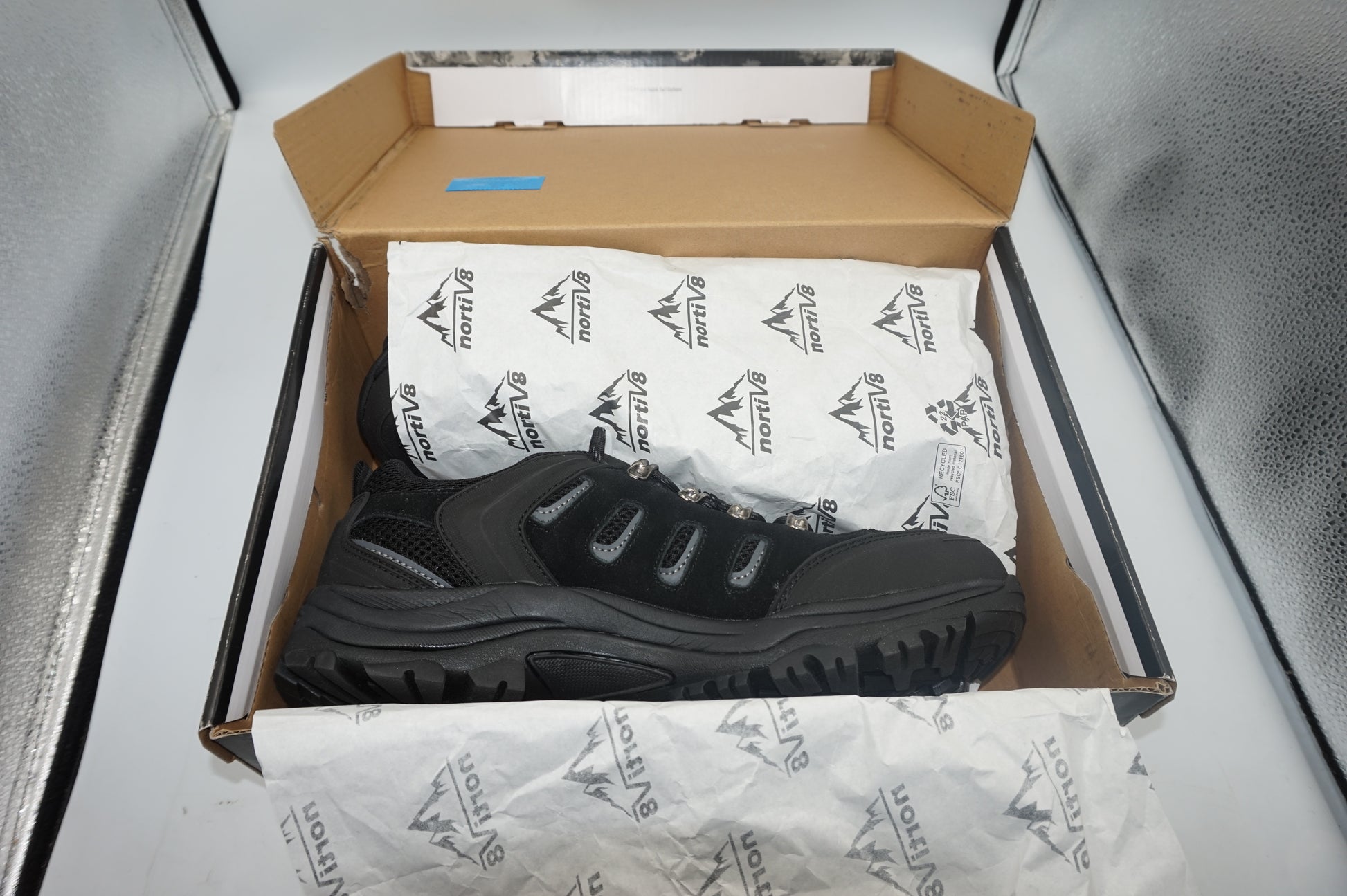 NortiV8 men's waterproof low-cut hiking shoes UK size 10 Quest-1