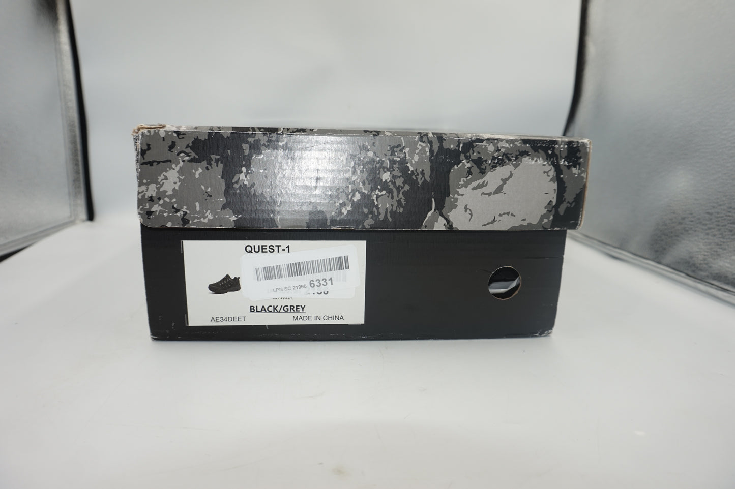 NortiV8 men's waterproof low-cut hiking shoes UK size 10 Quest-1