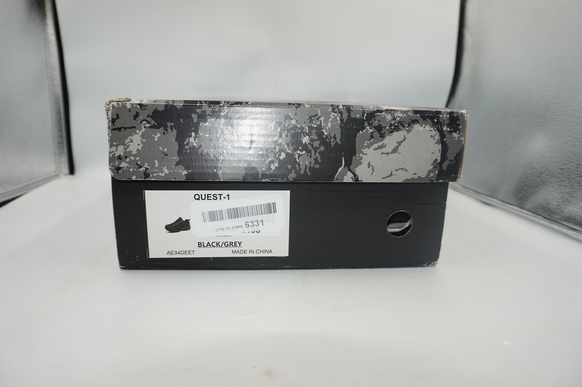 NortiV8 men's waterproof low-cut hiking shoes UK size 10 Quest-1