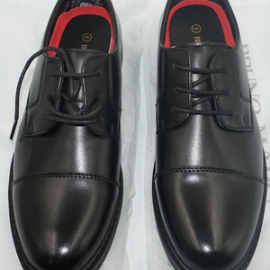 Bruno Marc boys leather cap-toe dress shoes UK size 4