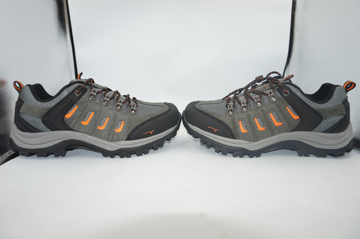 NortiV8 men's waterproof hiking shoes UK size 8 Quest-1-W