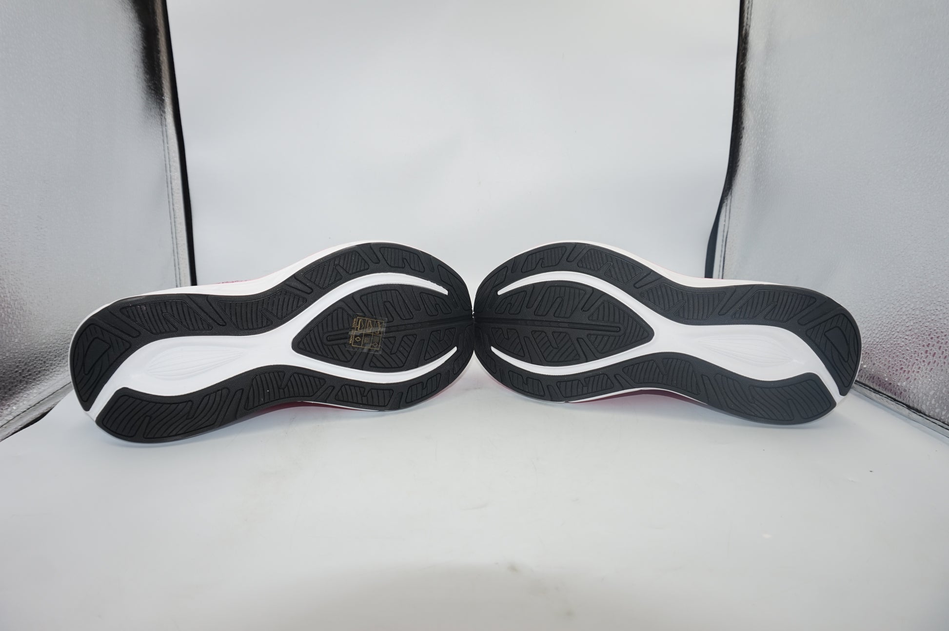 NortiV8 Women's comfortable mesh running shoes UK size 6