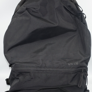 URTH arkose backpack 20L-BLACK